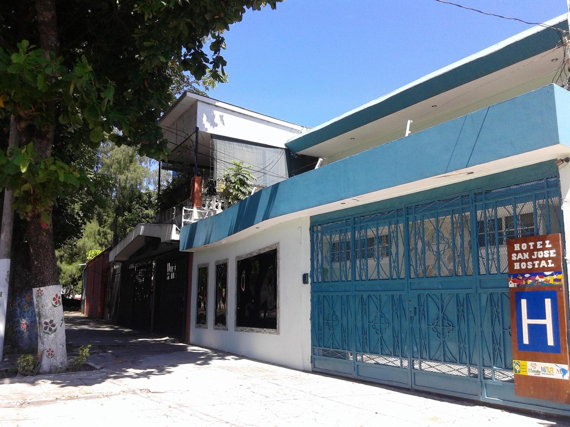 סאן סלבדור Hotel San Jose Hostal מראה חיצוני תמונה