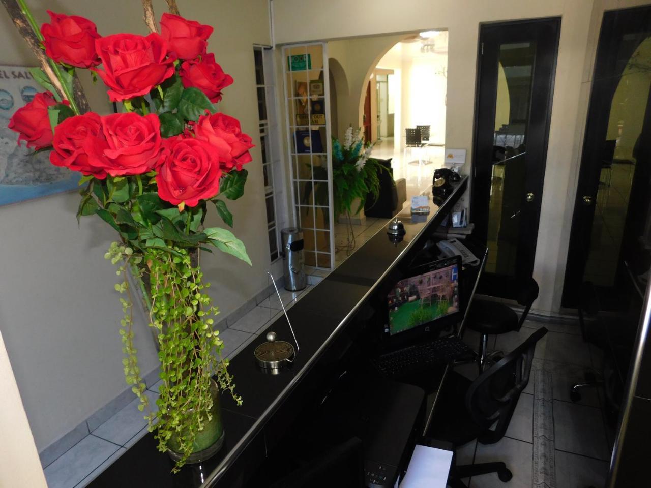 סאן סלבדור Hotel San Jose Hostal מראה חיצוני תמונה