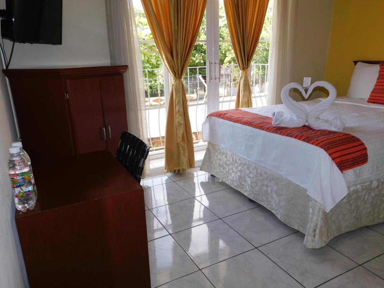 סאן סלבדור Hotel San Jose Hostal מראה חיצוני תמונה
